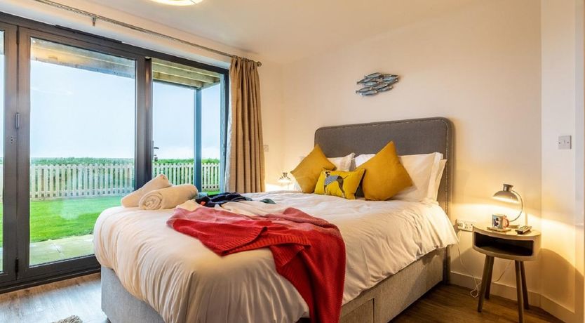 Photo of 4 Bed in Northam