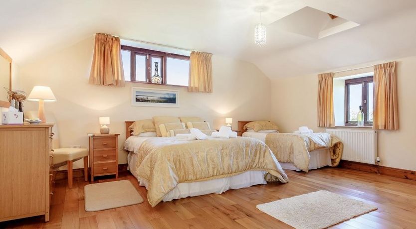 Photo of 3 Bed in St Buryan