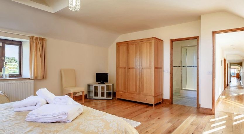 Photo of 3 Bed in St Buryan