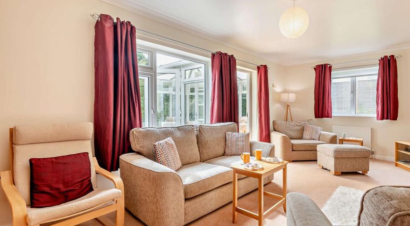 Photo of 4 Bed in Studland