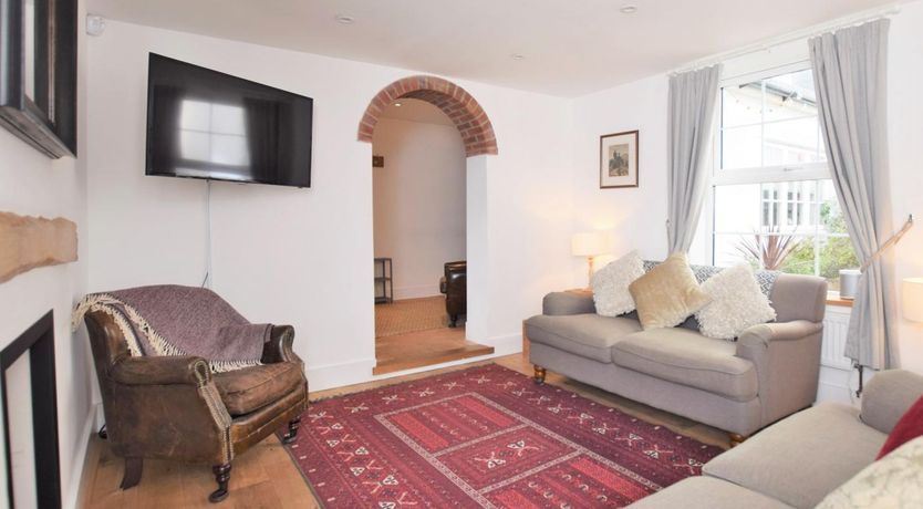 Photo of 3 Bed in Folkestone