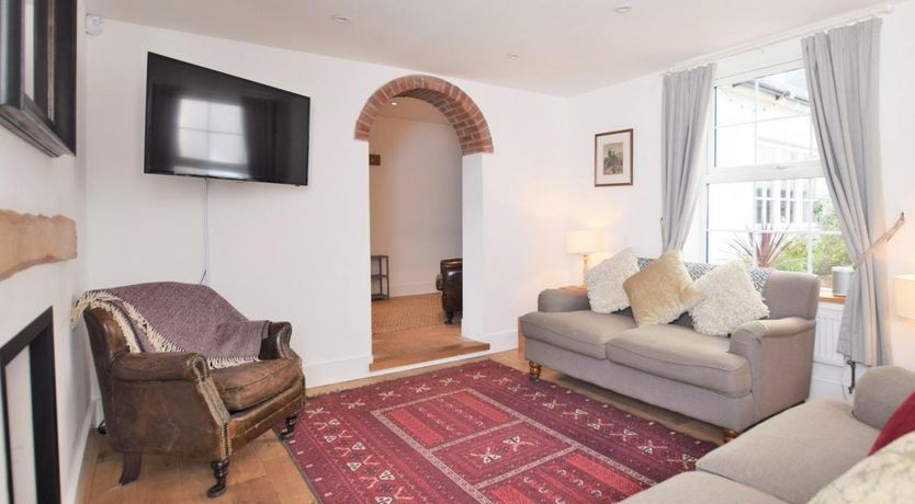 Photo of 3 Bed in Sandgate