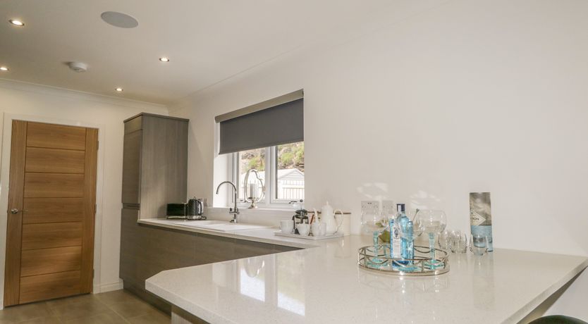 Photo of 15 Waters Edge