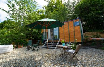 Hattie the Horse Box Holiday Cottage