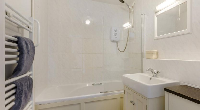 Photo of 2 Bed in Landkey