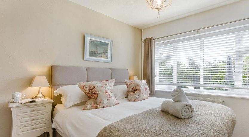 Photo of 2 Bed in Landkey