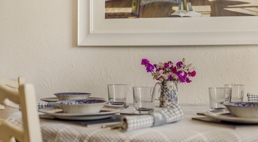 Photo of 2 Bed in Landkey