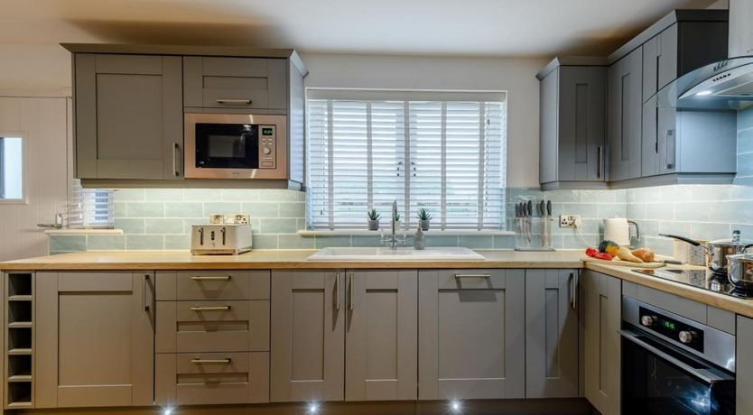 Photo of 2 Bed in Weymouth