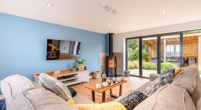 Photo of 2 Bed in Weymouth