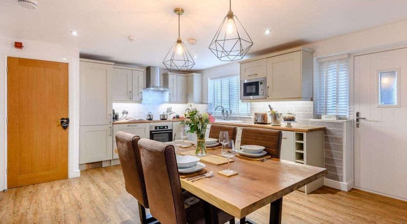 Photo of 2 Bed in Weymouth