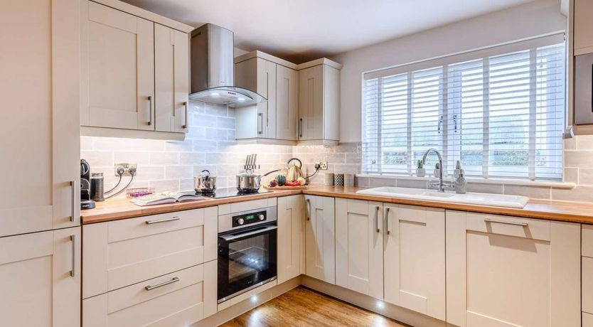 Photo of 2 Bed in Weymouth