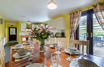 in Brynteg (75907) Holiday Cottage