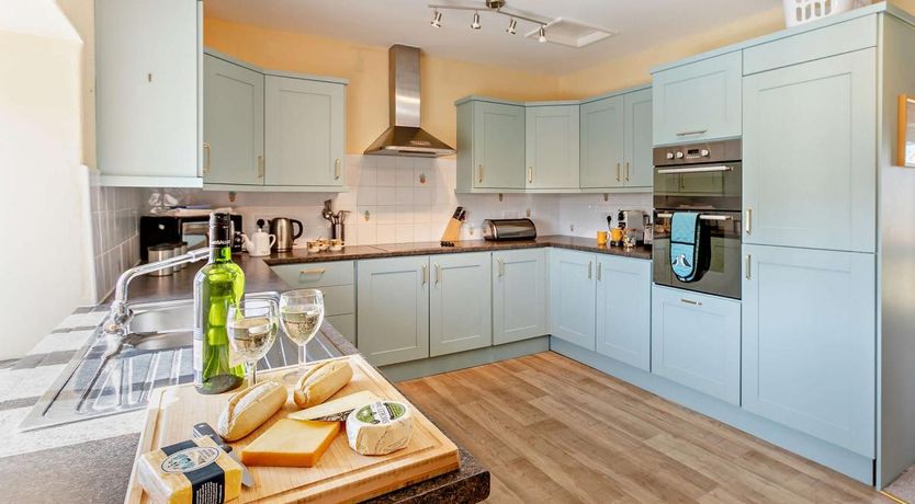 Photo of 4 Bed in St Ervan