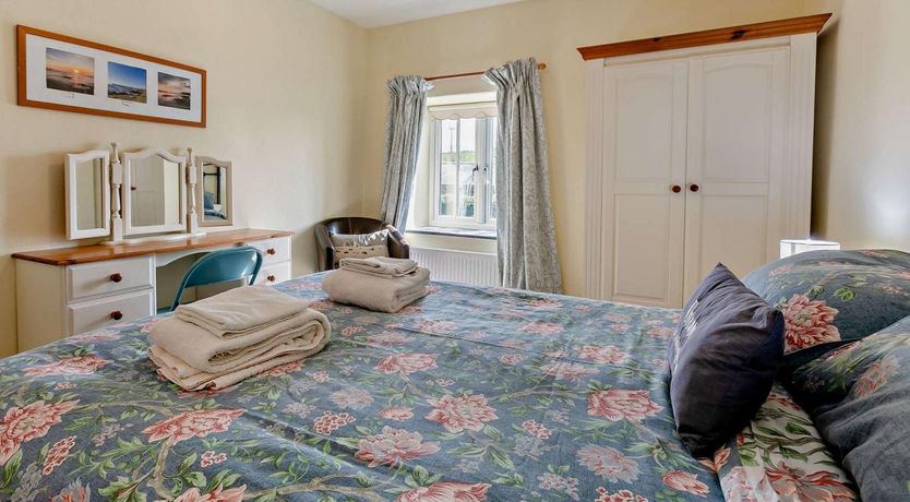 Photo of 4 Bed in St Ervan