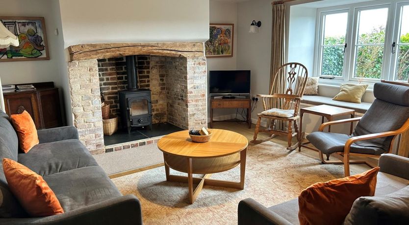 Photo of 4 Bed in Dorchester