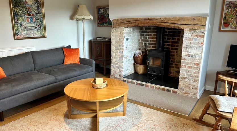 Photo of 4 Bed in Dorchester