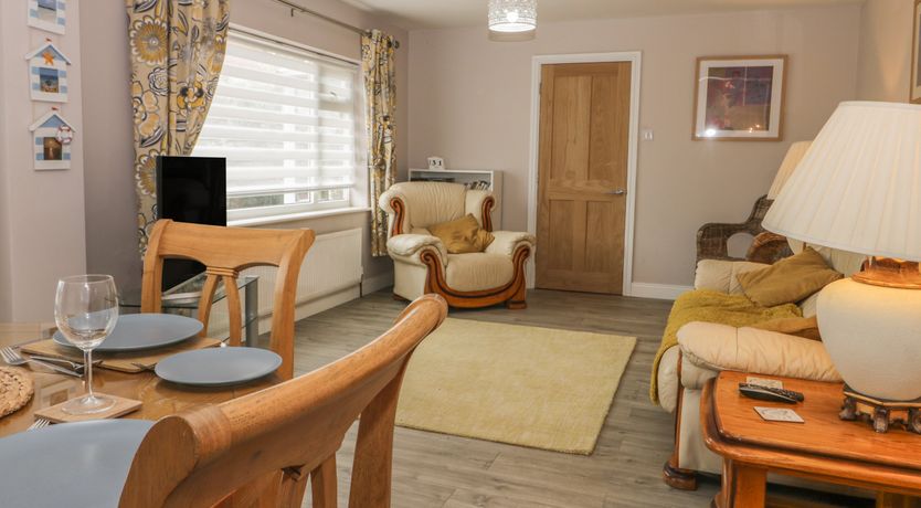 Photo of 2 The Close