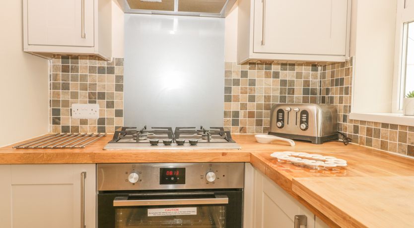 Photo of 2 The Close