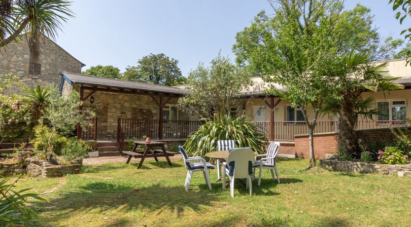 Photo of Riverhouse Lodge