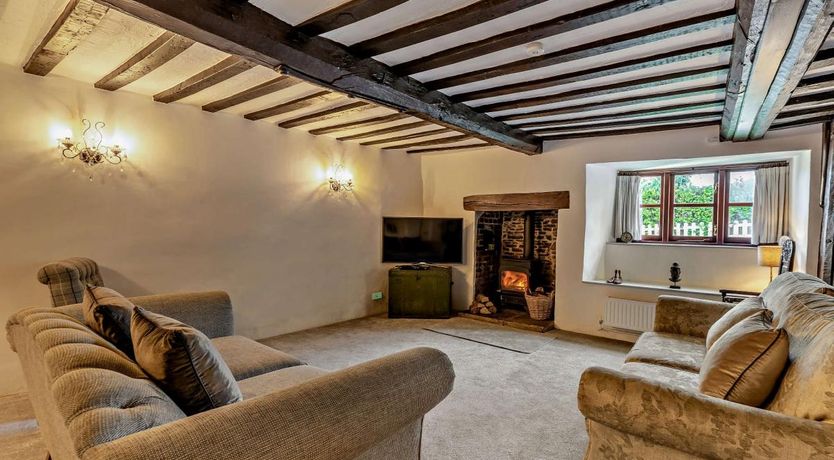 Photo of 3 Bed in Bishops Tawton