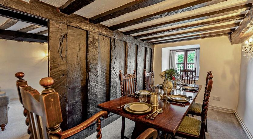 Photo of 3 Bed in Bishops Tawton