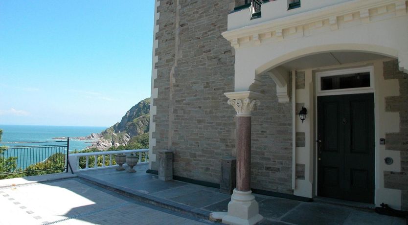 Photo of 2 Bed in Ilfracombe