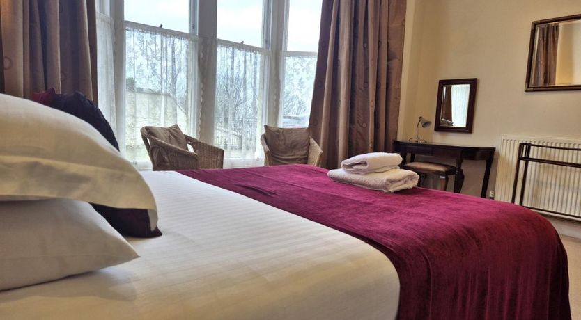 Photo of 2 Bed in Ilfracombe