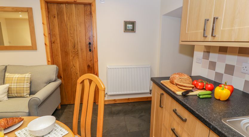 Photo of Yr Hen Stabal