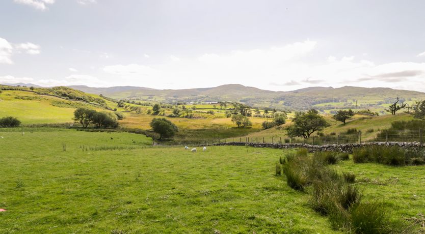 Photo of Yr Hen Stabal