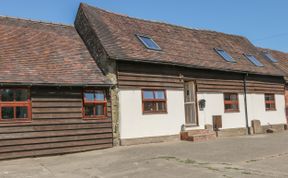 Photo of Old Hall Barn 3