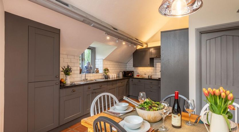 Photo of 4 Bed in Monkleigh