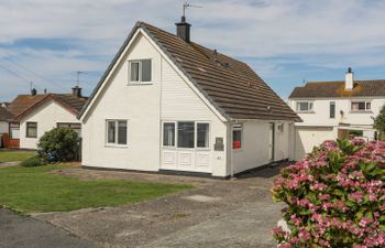 Crows Nest - Rhosneigr Holiday Cottage