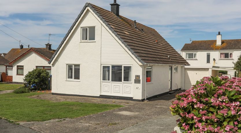 Photo of Crows Nest - Rhosneigr