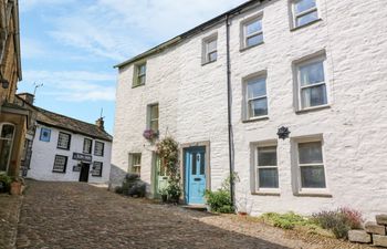 White Hart House Holiday Cottage