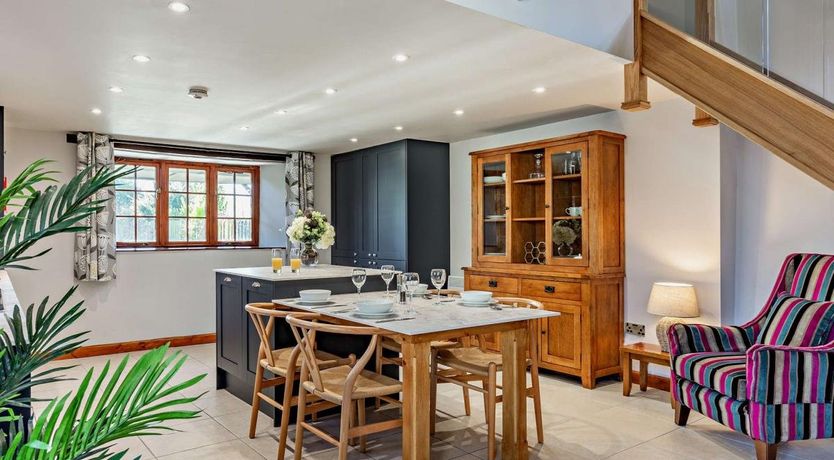 Photo of 1 Bed in Hiscott