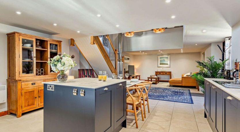 Photo of 1 Bed in Hiscott