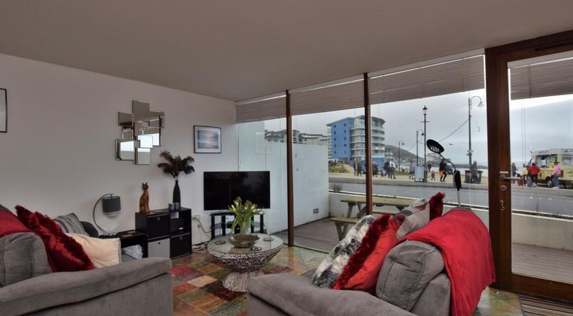 Photo of 1 Bed in Westward Ho