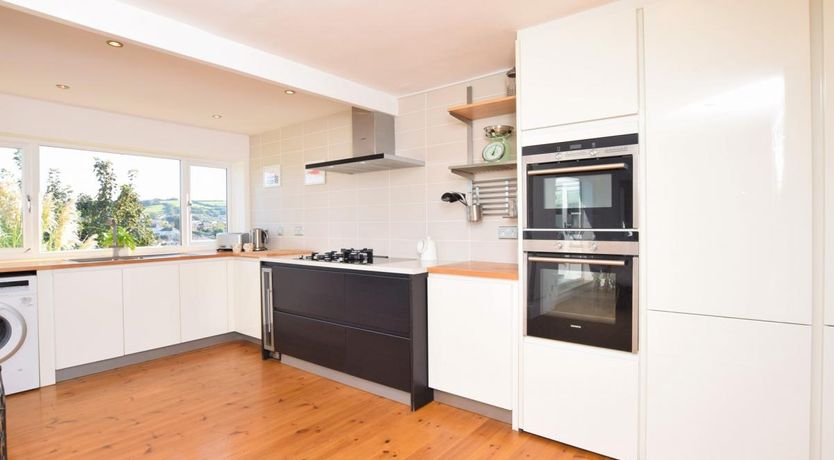 Photo of 4 Bed in Brixham