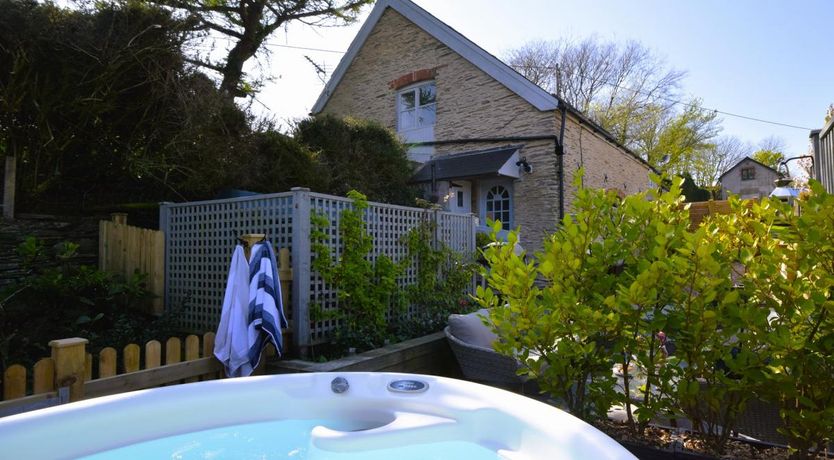Photo of in Lee Bay  (76407)