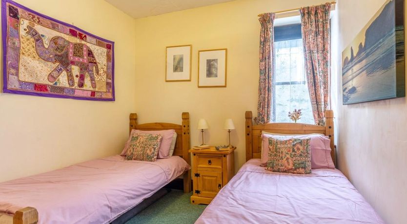 Photo of 2 Bed in Ilfracombe