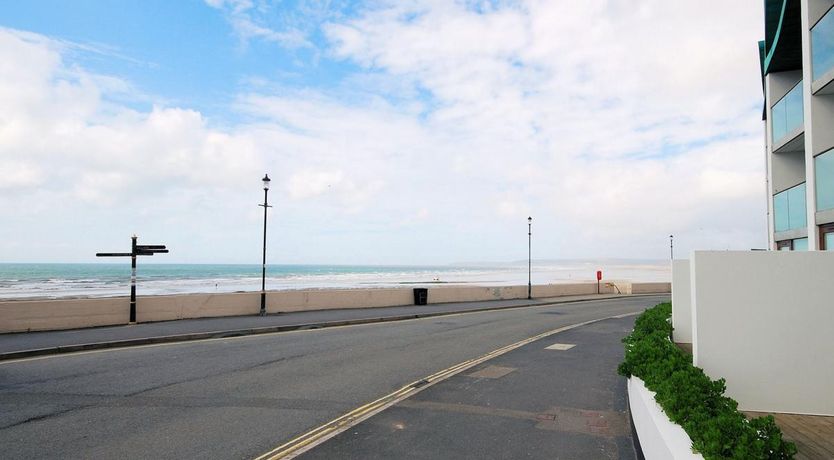 Photo of 1 Bed in Westward Ho