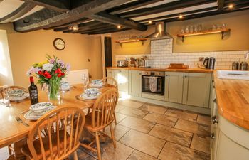 Little Bicton Holiday Cottage