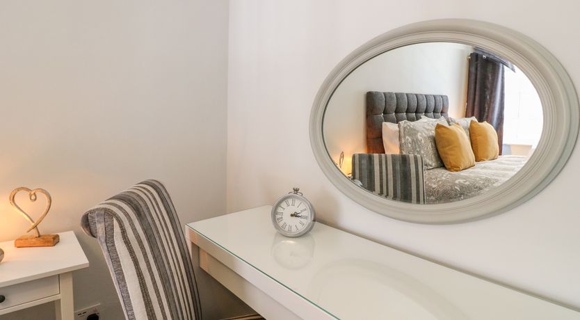 Photo of End cottage