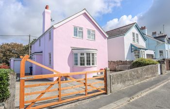 The Pink House Holiday Cottage