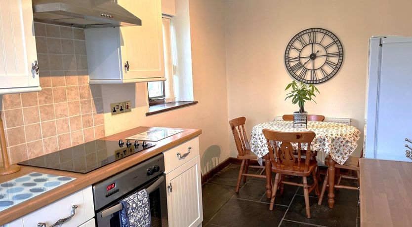 Photo of 2 Bed in Holsworthy