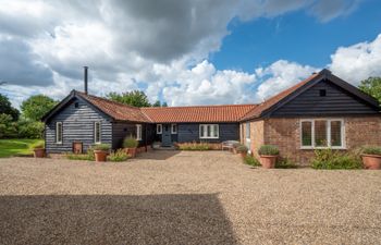 Rose Farm Barn  Holiday Cottage