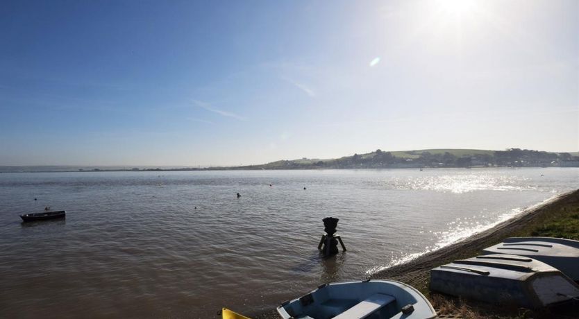 Photo of 1 Bed in Appledore