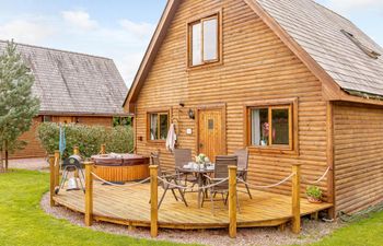 Log Cabin in Herefordshire Holiday Cottage