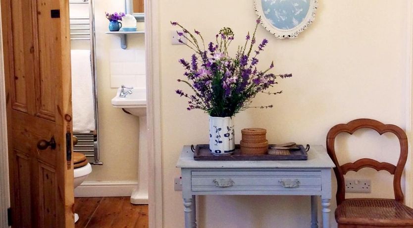 Photo of 2 Bed in Ventnor