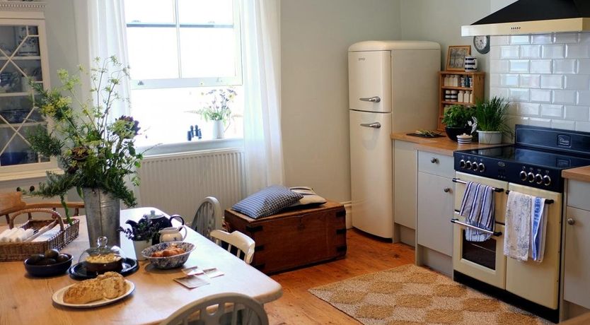 Photo of 2 Bed in Ventnor